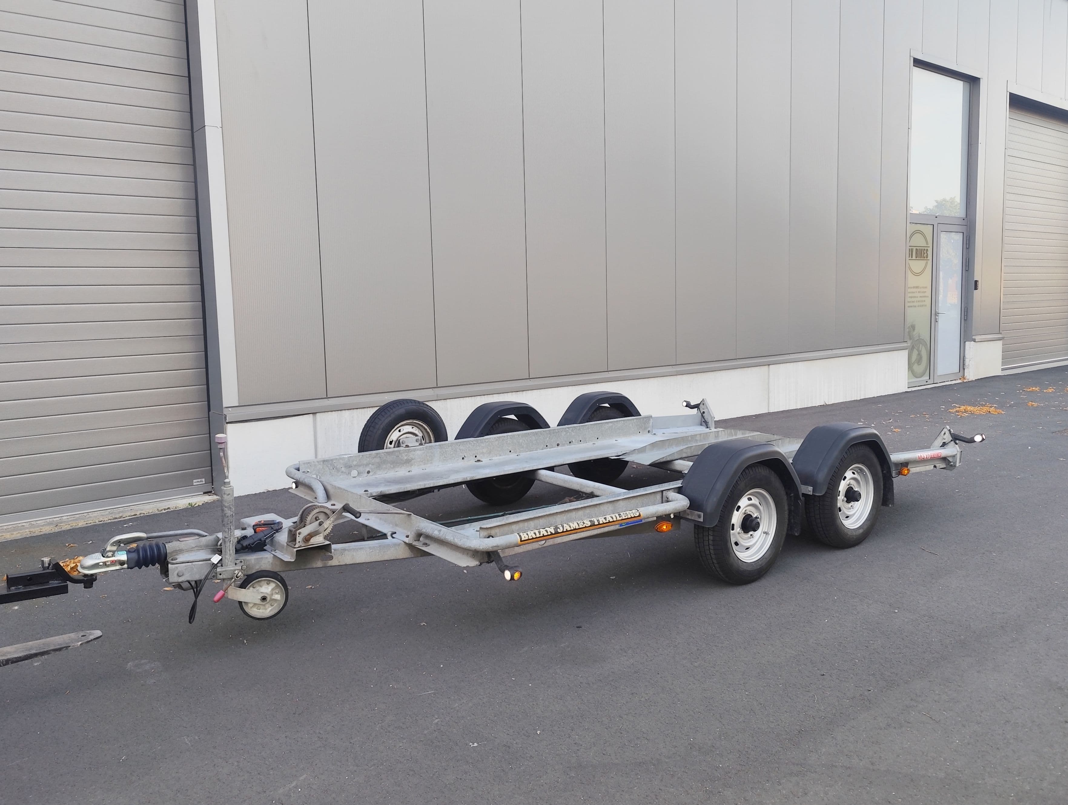 Trailer image 1